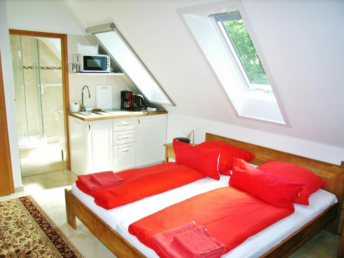 Ostsee Hotel-Pension An Der Lindenallee 바트 도베란 외부 사진